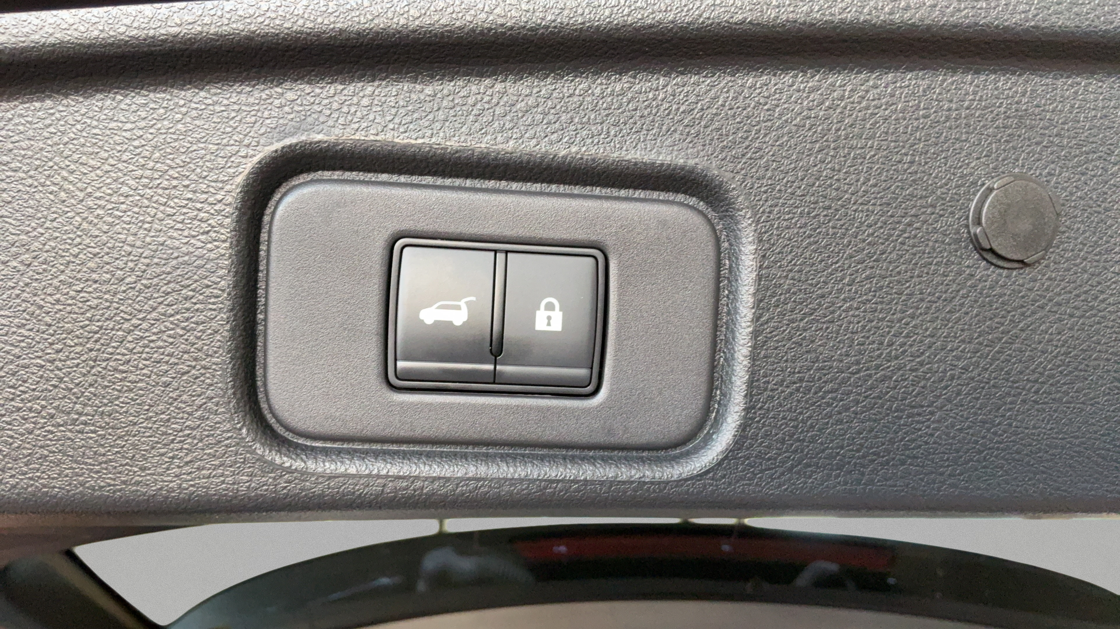 Used 2024 Nissan Pathfinder SL w/ SL Premium Package FWD image 40