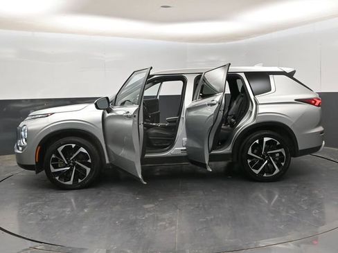 Used 2024 Mitsubishi Outlander SE FWD image 30