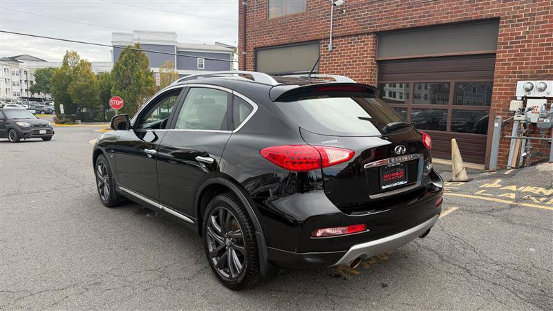 Used 2017 INFINITI QX50 AWD w/ Premium Plus Package image 16