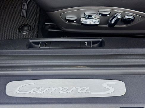 Used 2018 Porsche 911 Carrera S RWD image 15