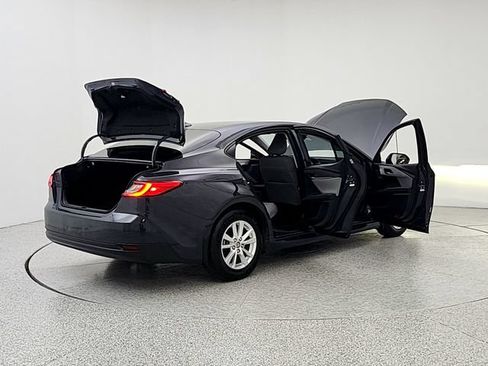 Used 2025 Toyota Camry LE FWD image 11