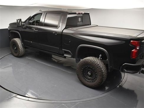 Used 2024 Chevrolet Silverado 2500 High Country w/ Midnight Edition image 42