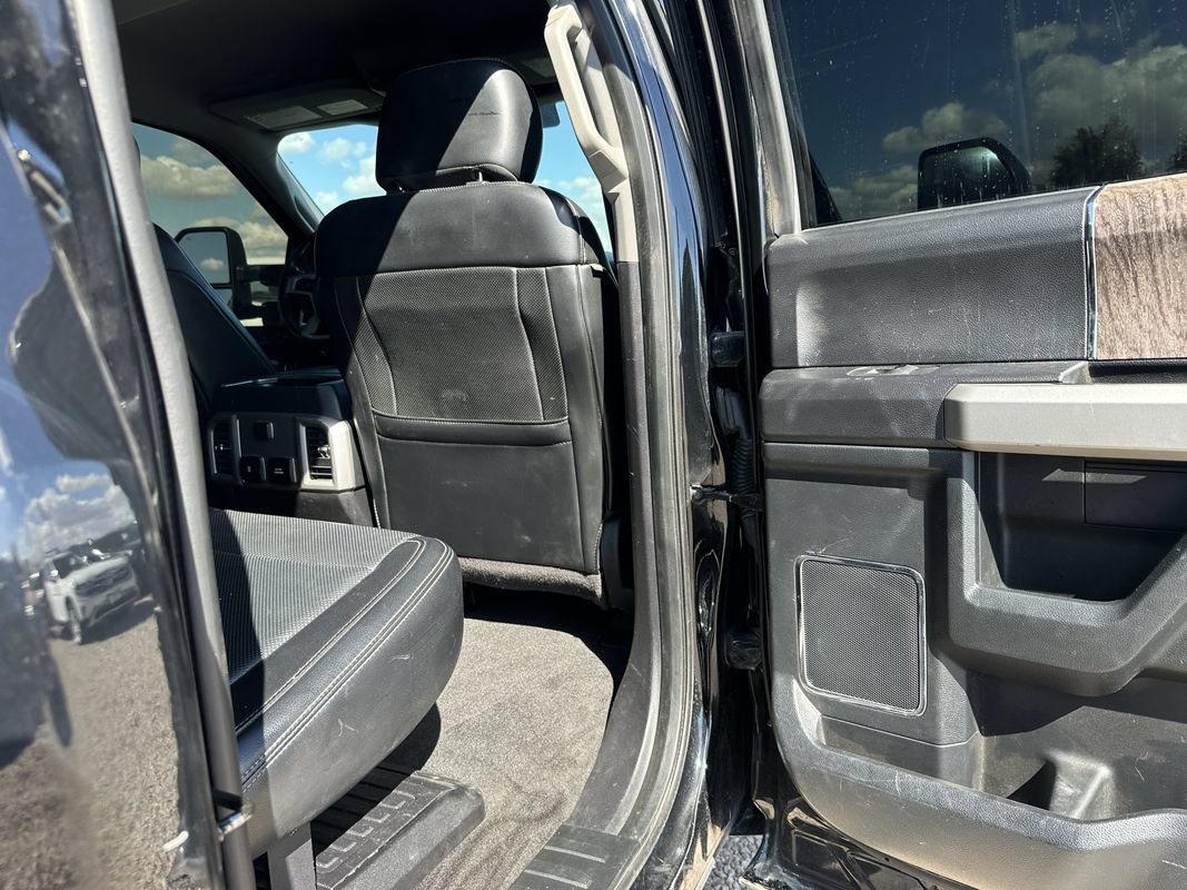 Used 2018 Ford F250 Lariat w/ Lariat Value Package AWD/4WD image 22