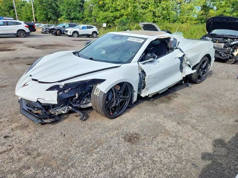 Used 2024 Chevrolet Corvette Stingray Preferred Cpe w/ 2LT RWD image 2