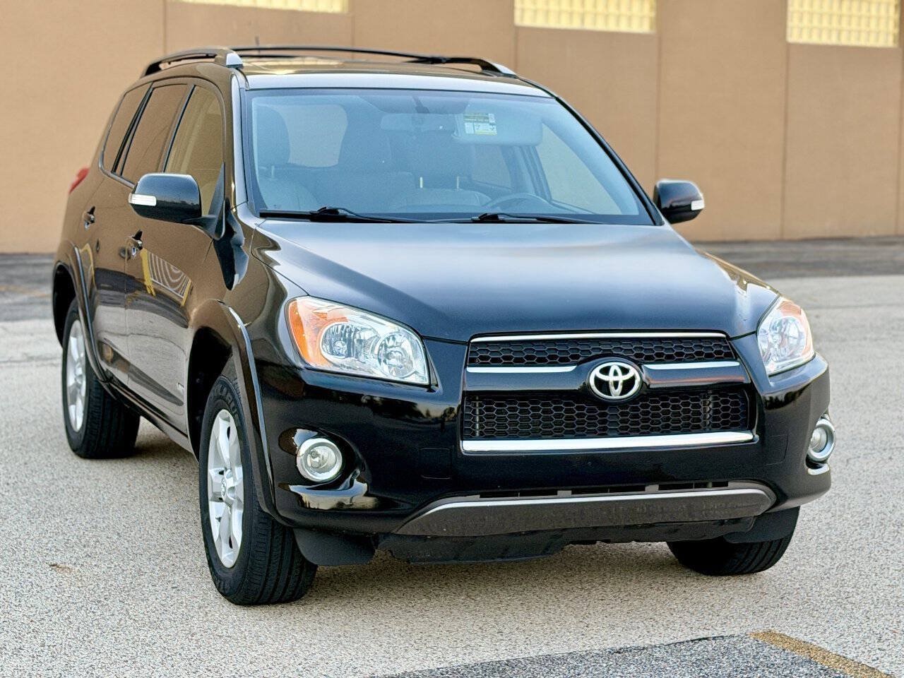 Used 2012 Toyota RAV4 Limited w/ Premium Plus Value Pkg AWD/4WD image 1