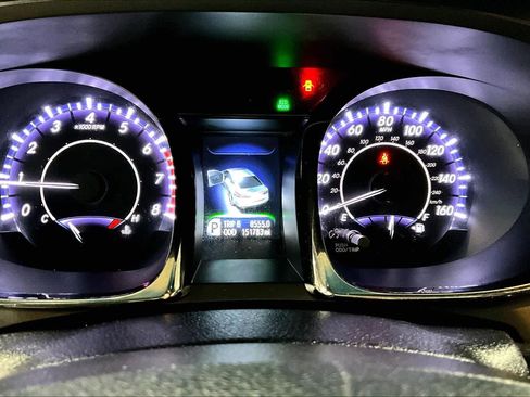 Used 2013 Toyota Avalon Limited image 24