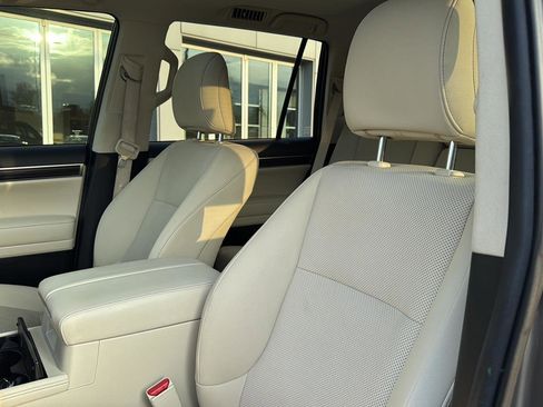 Used 2022 Lexus GX 460 Premium w/ Premium Package image 25