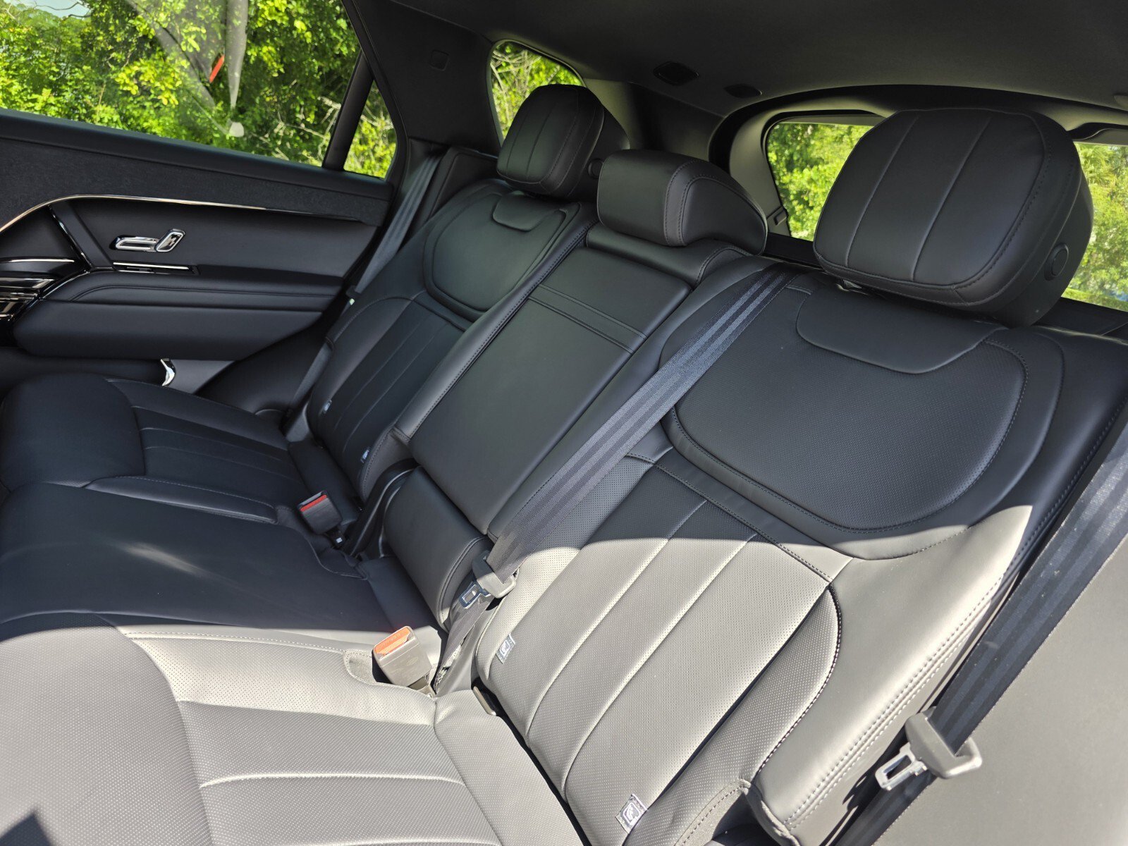New 2026 Land Rover Range Rover Sport Dynamic SE AWD/4WD image 13