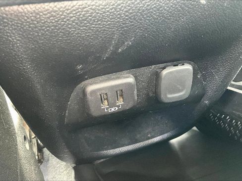 Used 2022 GMC Canyon Elevation AWD/4WD image 39