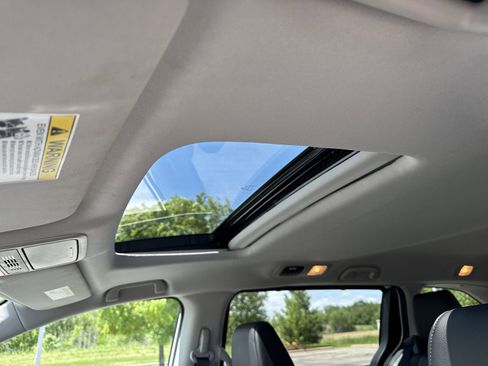 Used 2025 Honda Odyssey EX-L image 24