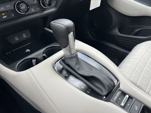 New 2026 Honda HR-V LX image 17