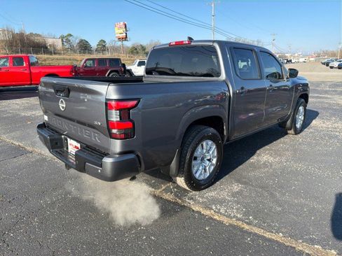 Used 2023 Nissan Frontier SV w/ Technology Package RWD image 8