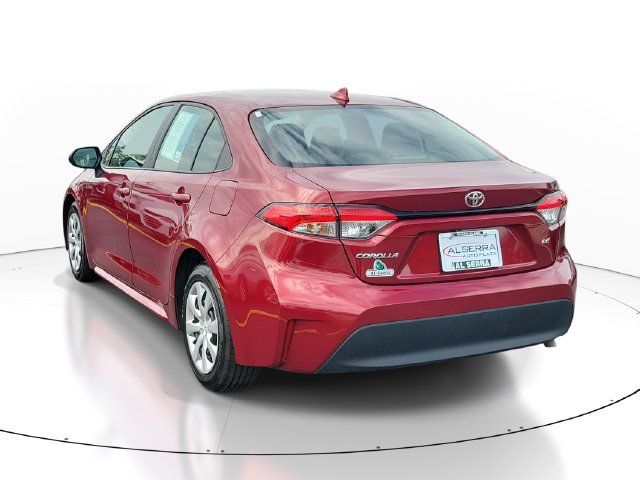 Used 2025 Toyota Corolla LE FWD image 3