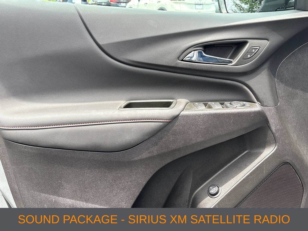 Used 2024 Chevrolet Equinox RS w/ RS Leather Package FWD image 3