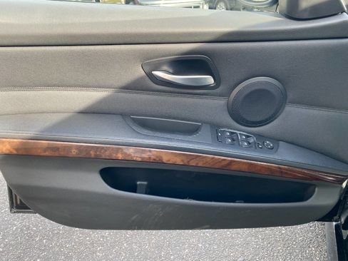 Used 2010 BMW 328i xDrive Sedan image 11