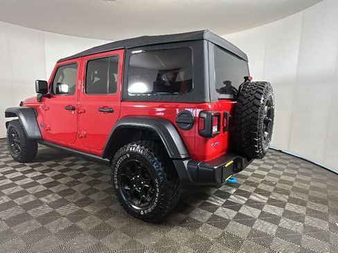 Used 2023 Jeep Wrangler Unlimited w/ Cold Weather Group AWD/4WD image 7