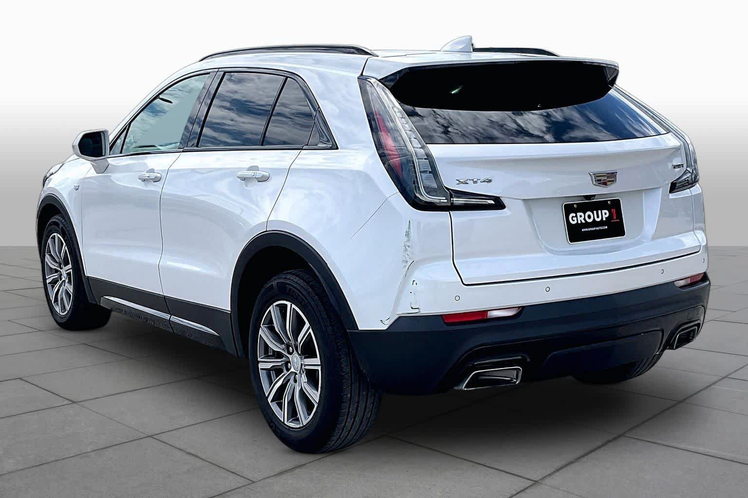 Used 2019 Cadillac XT4 Sport w/ Driver Awareness Package FWD image 12