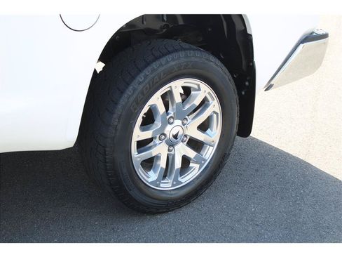 Used 2018 Toyota Tundra SR5 w/ SR5 Upgrade Package RWD image 6