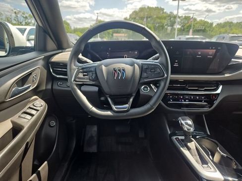 Used 2025 Buick Envista Preferred FWD image 14
