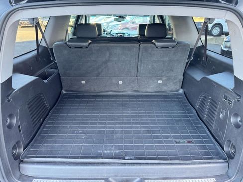 Used 2016 Chevrolet Suburban LT w/ Luxury Package AWD/4WD image 6