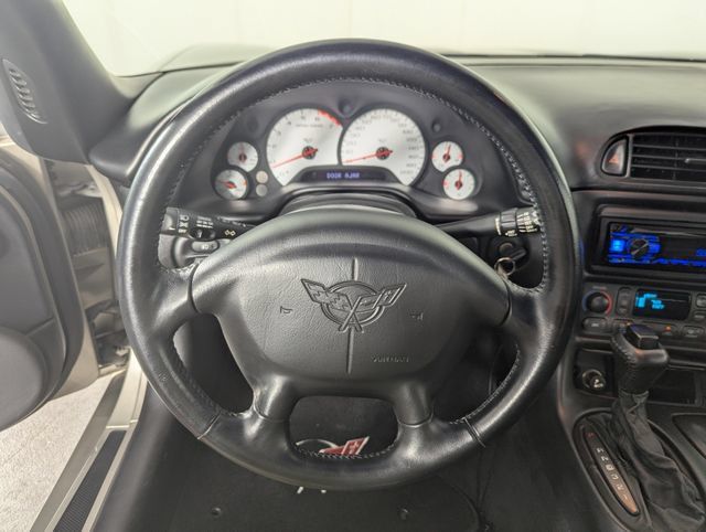 Used 1999 Chevrolet Corvette Coupe w/ Memory Pkg RWD image 19