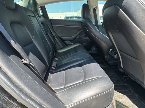Used 2020 Tesla Model 3 Standard Range Plus image 22