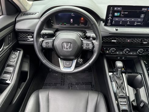 Certified 2025 Honda Accord Touring image 27