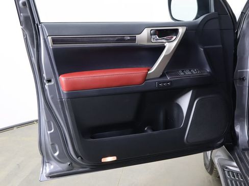 Used 2021 Lexus GX 460 Luxury w/ Accessory Package AWD/4WD image 19