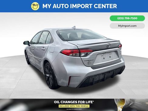 Used 2023 Toyota Corolla SE FWD image 4