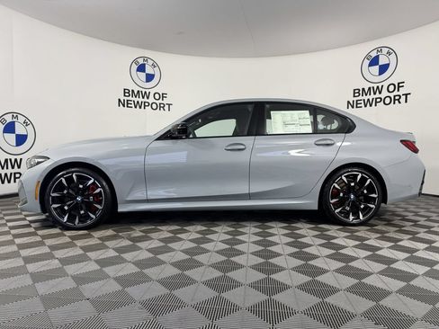 New 2026 BMW 330i xDrive Sedan w/ M Sport Package AWD/4WD image 9