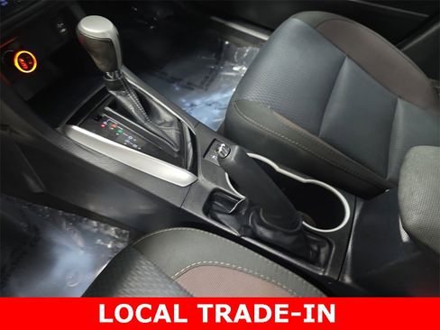 Used 2018 Toyota Corolla LE image 23