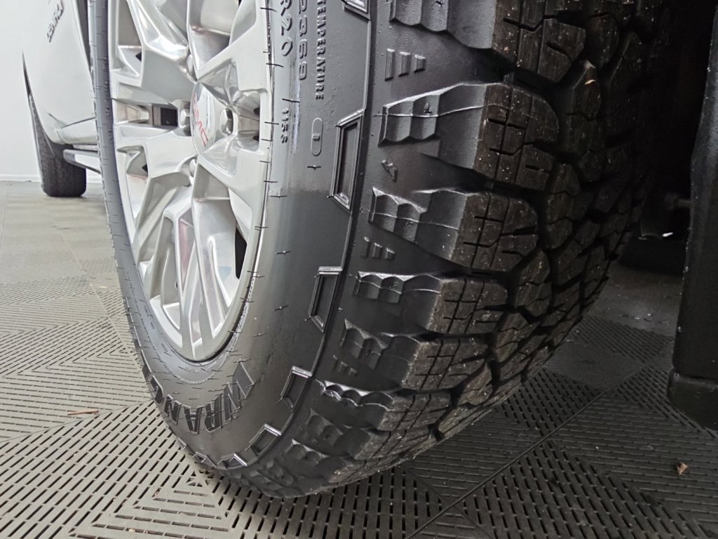 Certified 2025 GMC Sierra 1500 Denali AWD/4WD image 45