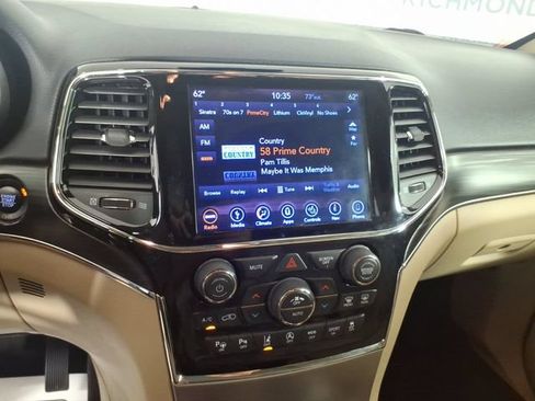 Used 2019 Jeep Grand Cherokee Limited w/ Luxury Group II AWD/4WD image 21
