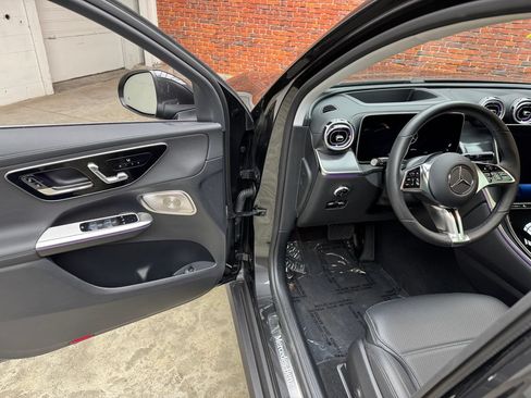 Used 2026 Mercedes-Benz GLC 300 4MATIC image 8