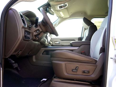 New 2026 RAM 3500 Laramie image 29