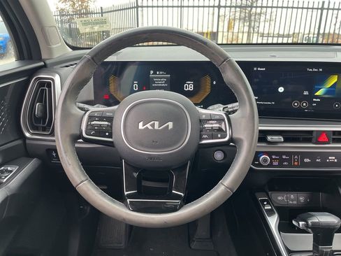 Used 2024 Kia Sorento S w/ Panoramic Sunroof Package image 15
