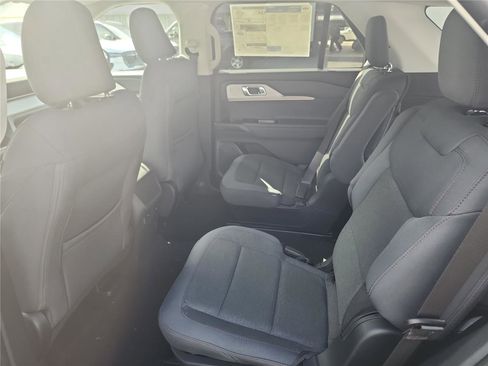 New 2026 Ford Explorer Active image 16