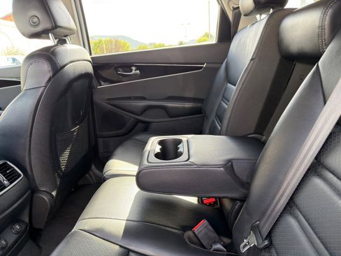 Used 2020 Kia Sorento EX image 20