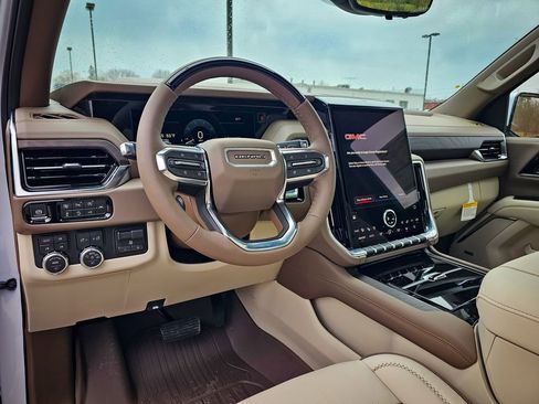 New 2026 GMC Yukon Denali w/ Denali Reserve Package image 15