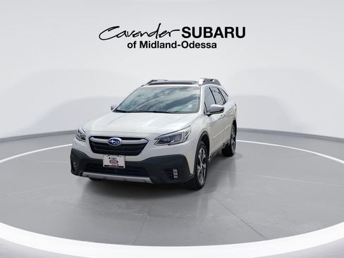 Used 2022 Subaru Outback Touring XT AWD/4WD image 4