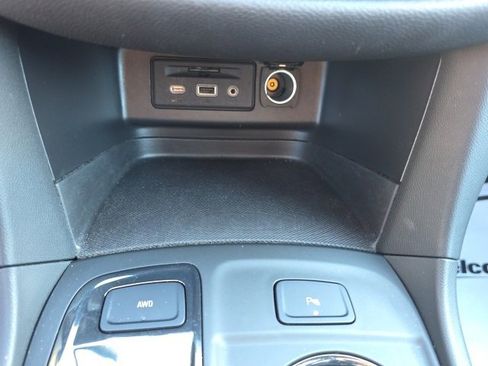 Used 2022 Chevrolet Equinox RS w/ RS Leather Package image 22