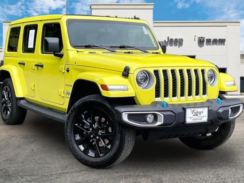 Certified 2023 Jeep Wrangler Unlimited Sahara w/ Cold Weather Group AWD/4WD image 11