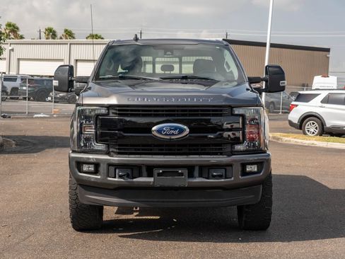 Used 2019 Ford F250 Lariat w/ Lariat Ultimate Package AWD/4WD image 2