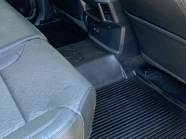 Used 2024 Toyota Tundra SR5 w/ SR5 Premium Package AWD/4WD image 37