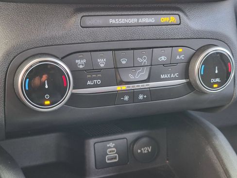 Used 2025 Ford Escape Active FWD image 17
