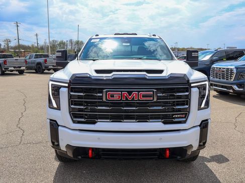 New 2026 GMC Sierra 3500 AT4 w/ AT4 Premium Plus Package AWD/4WD image 32