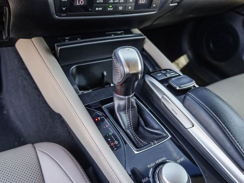 Used 2016 Lexus GS 200t RWD image 21