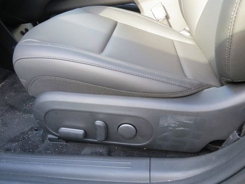 Used 2023 Hyundai Ioniq 6 SEL image 11