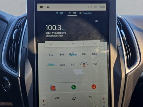 Certified 2024 Ford Edge SEL w/ Convenience Package image 18