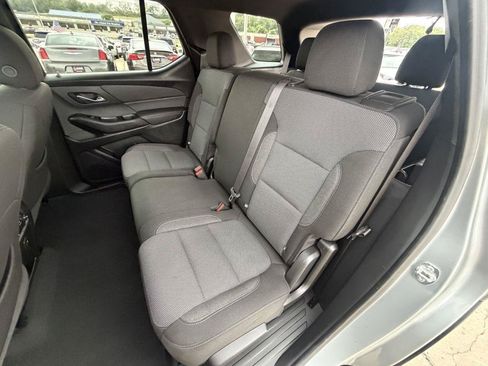 Used 2024 Chevrolet Traverse LT AWD/4WD image 11